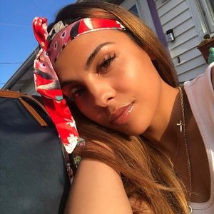 Meet your Posher, Alana